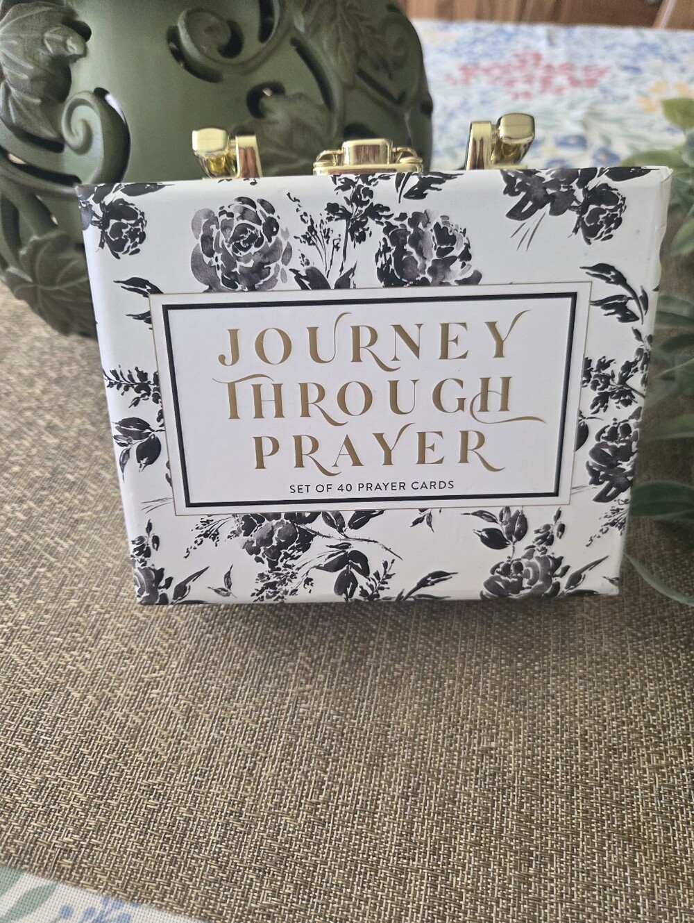 Eccolo Journey Through Prayer Cards - White, Black & Gold